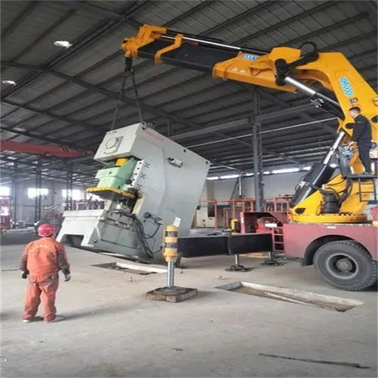 光坡镇80吨折臂吊车出租附近电话